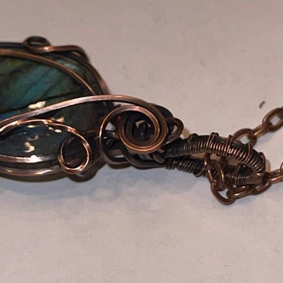 NWT DebbyTammy 16” necklace handmade blue Labradorite teardrop shaped stone - Picture 4 of 11